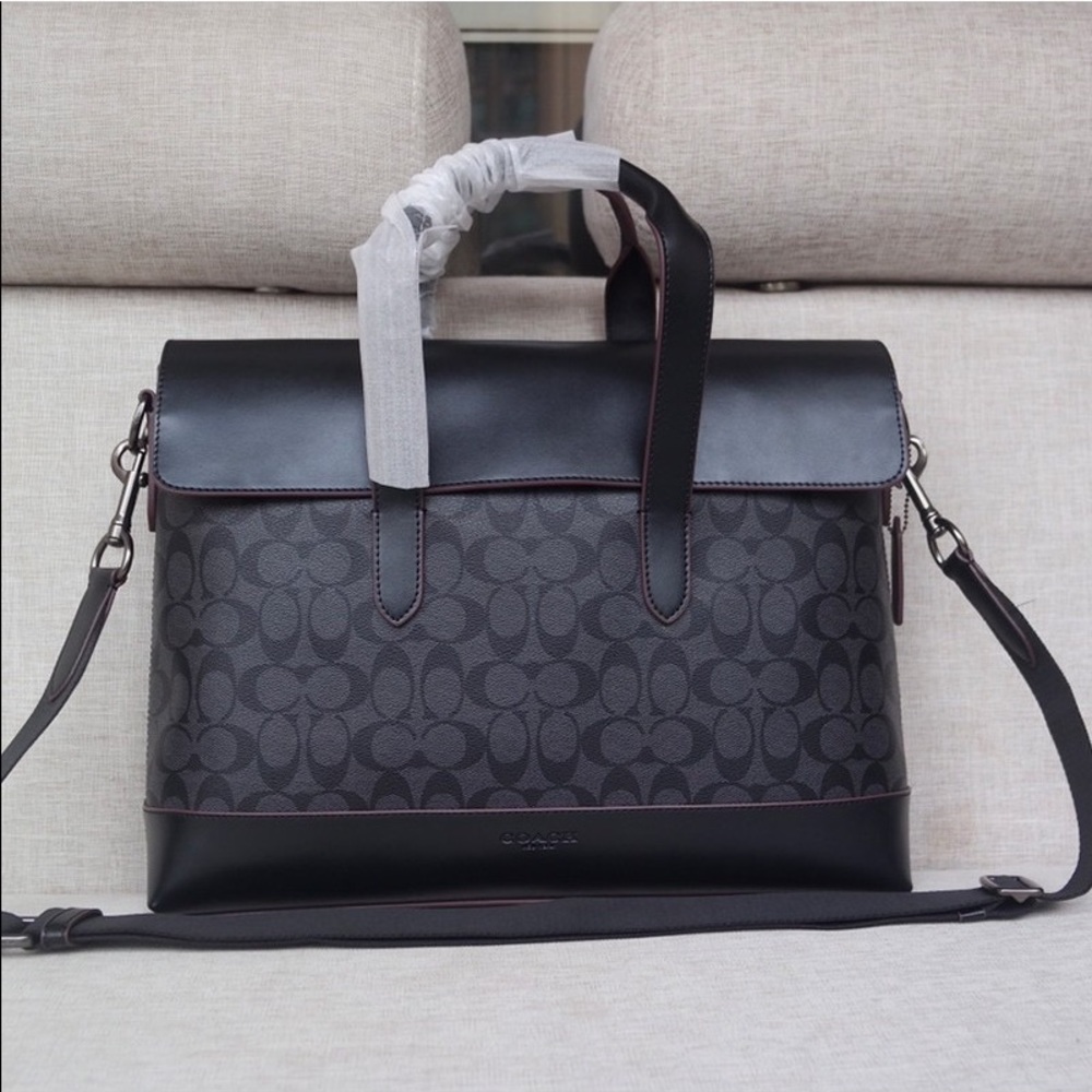 Coach portfolio signature canvas